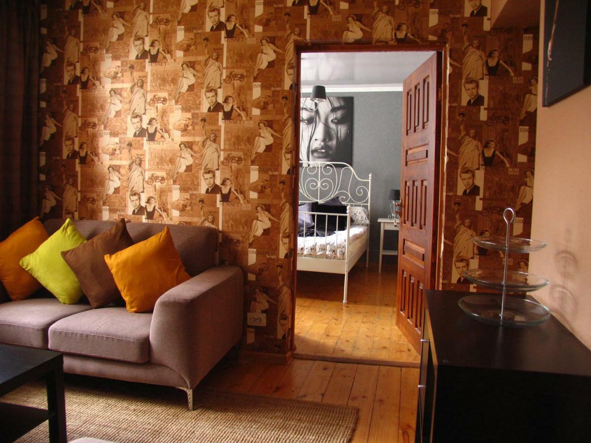 Memo'S Boutique Guesthouse Karakol Luaran gambar